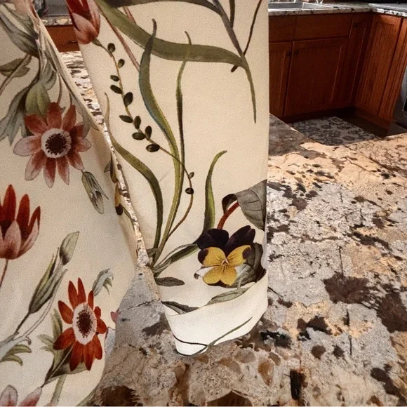 Zara Cream Floral Button-Down Peplum Blouse - Picture 9 of 9